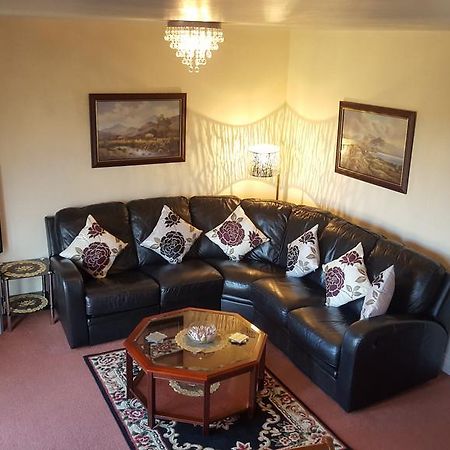 Penthouse Apartment Sleeps 11 Edinburg Exteriör bild
