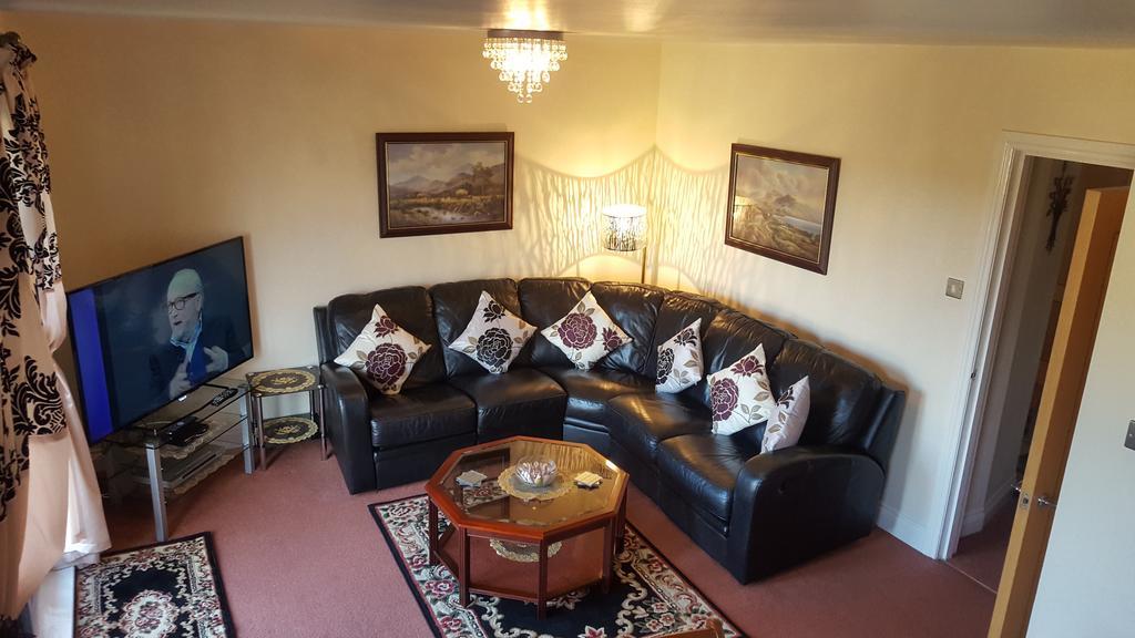 Penthouse Apartment Sleeps 11 Edinburg Exteriör bild