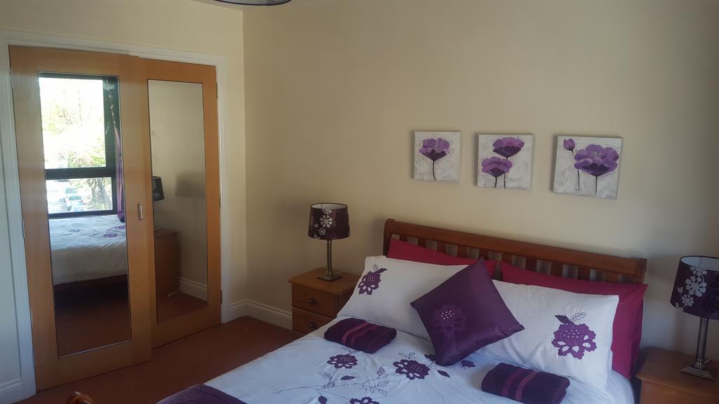 Penthouse Apartment Sleeps 11 Edinburg Exteriör bild