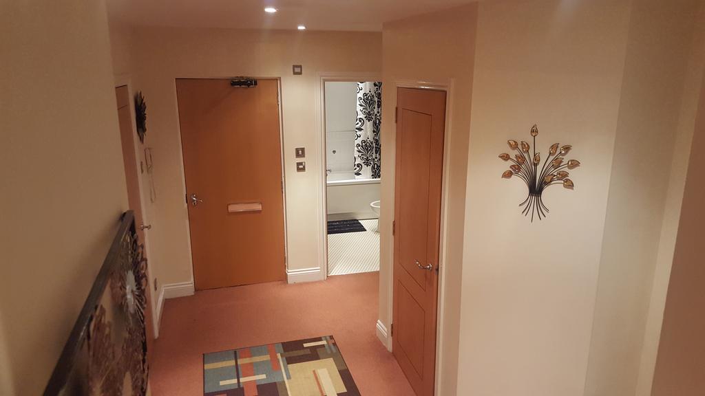 Penthouse Apartment Sleeps 11 Edinburg Exteriör bild