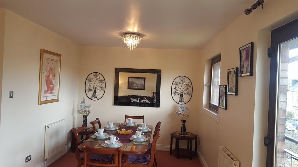 Penthouse Apartment Sleeps 11 Edinburg Exteriör bild