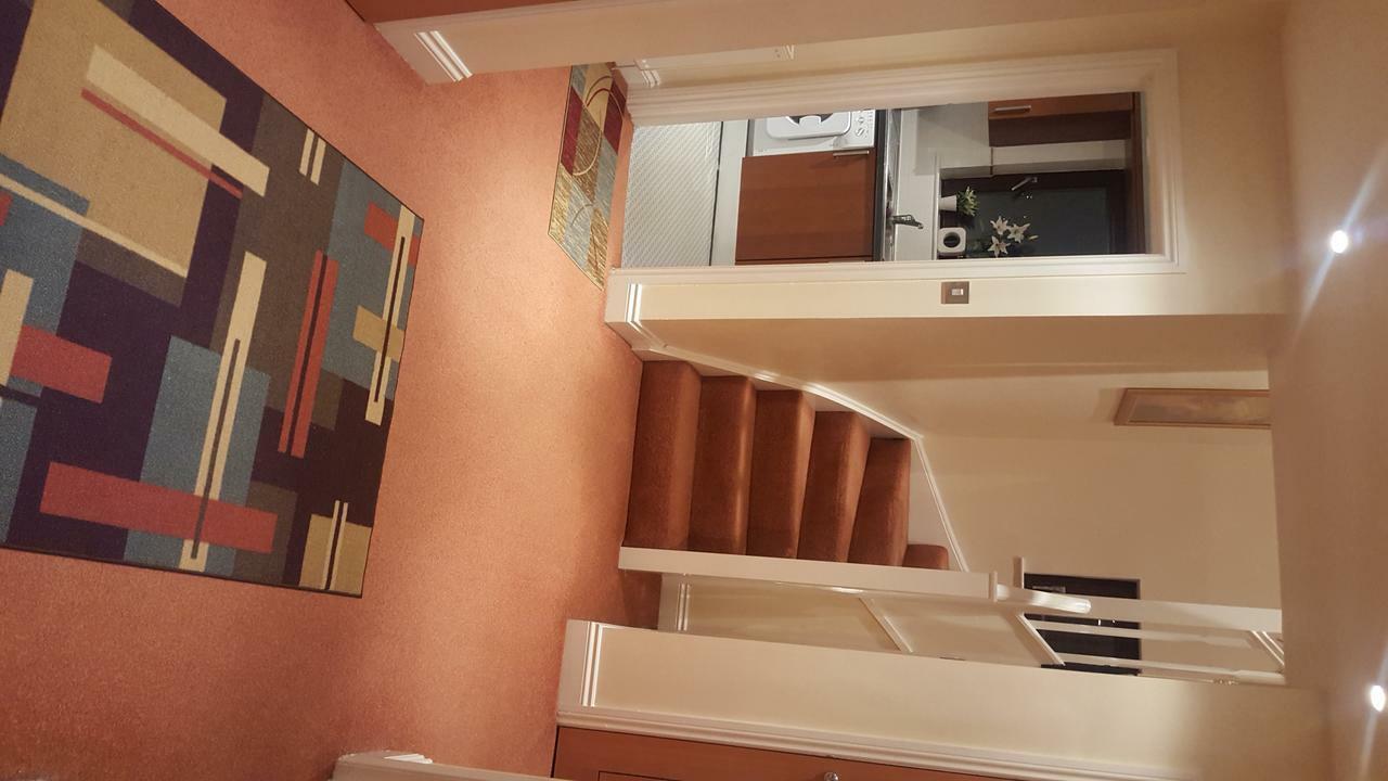 Penthouse Apartment Sleeps 11 Edinburg Exteriör bild